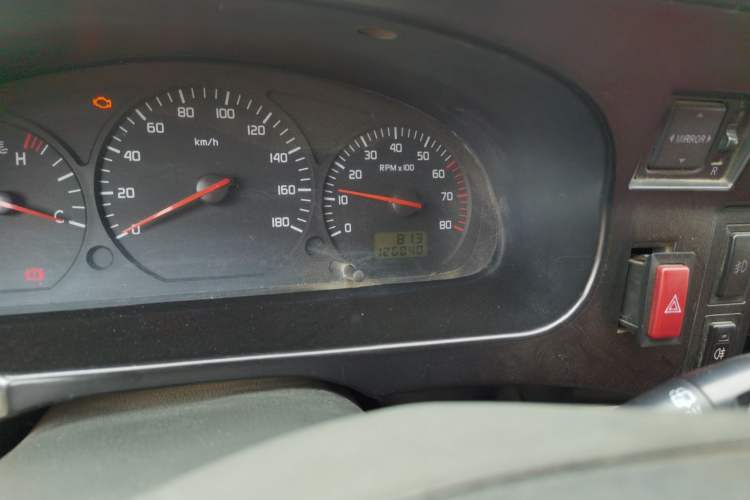 Used Jinbei Hiace 2011 2.0L 5th Generation Kuaiyunwang Comfort Type K 4G19 Odometer Close Up