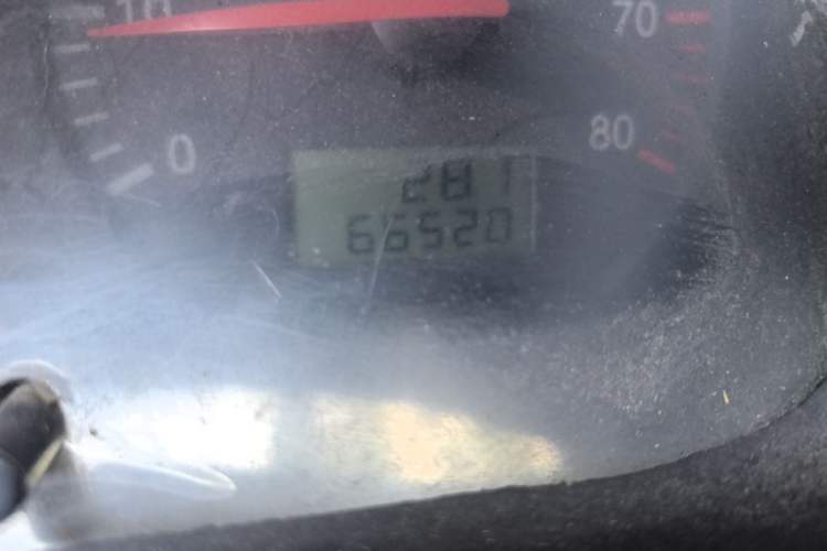 Used Jinbei Hiace 2011 2.0L 5th Generation Kuaiyunwang Comfort Z-Type 4G20B Odometer Close Up
