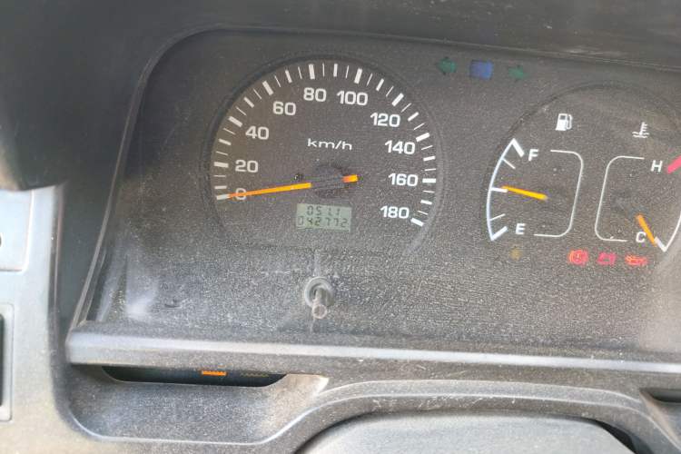 Used Jinbei Hiace 2011 2.0L Fifth-Generation Kuaiyunwang Standard Version 4G21B Odometer Close Up