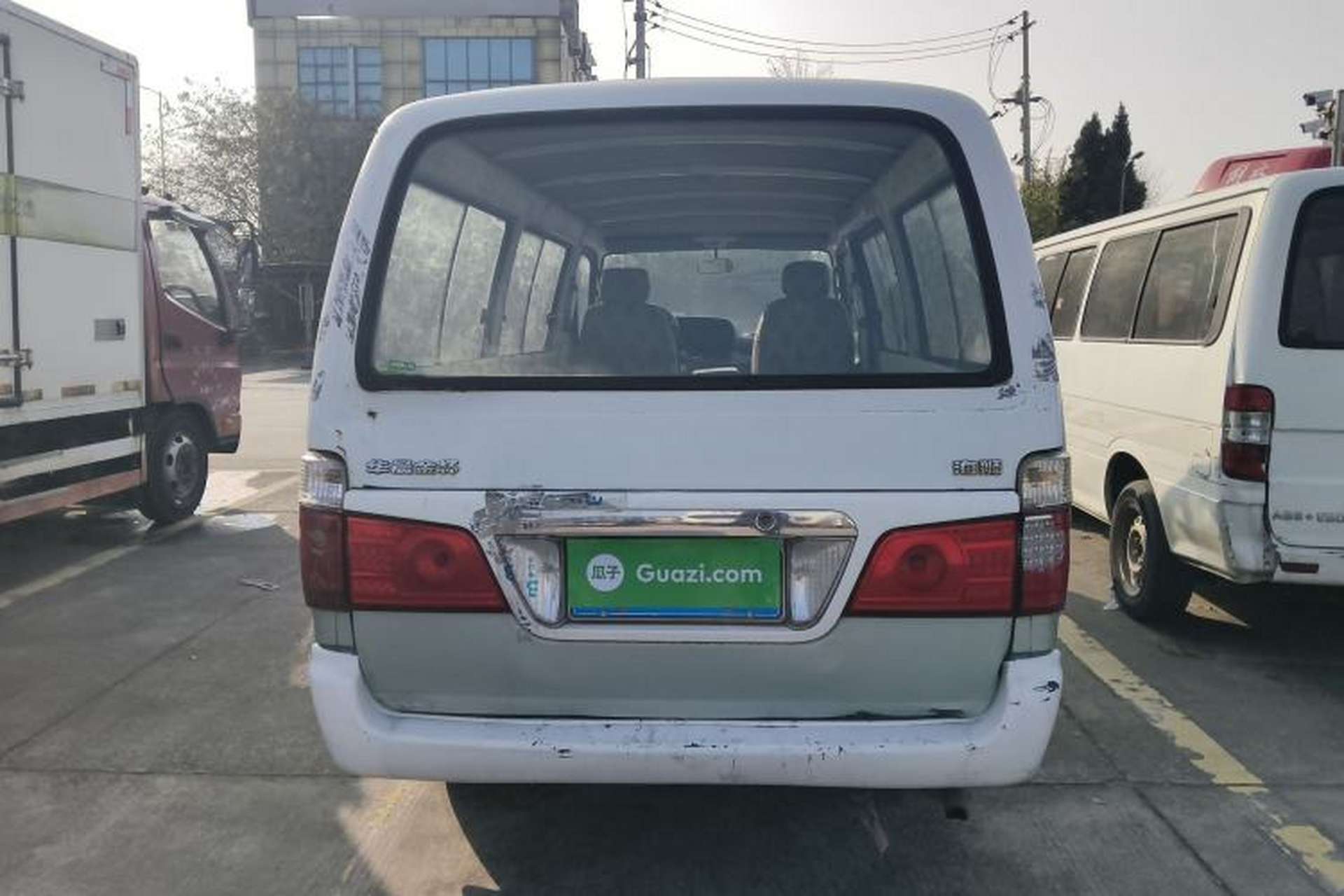 Used Jinbei Hiace 2011 2.0L Fifth-Generation Express Luxury V19 Rear