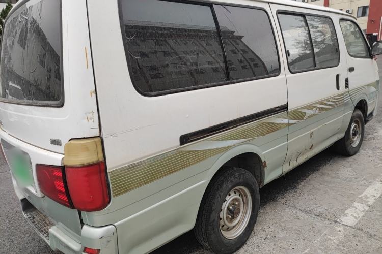 Used Jinbei Hiace 2011 2.0L Fifth-Generation Express Luxury V19 Rear Right 45 Deg