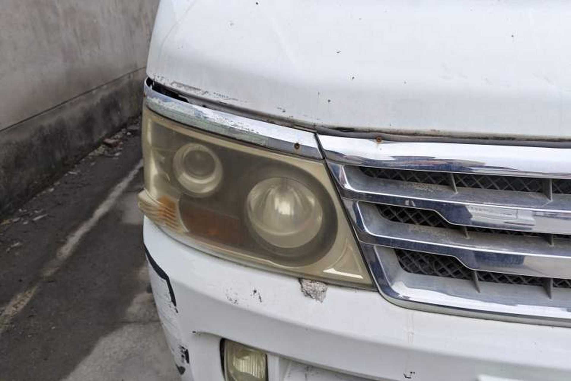 Used Jinbei Hiace 2011 2.2L Sixth-Generation Xianglong Classic 4G22D4B Right Front Headlight