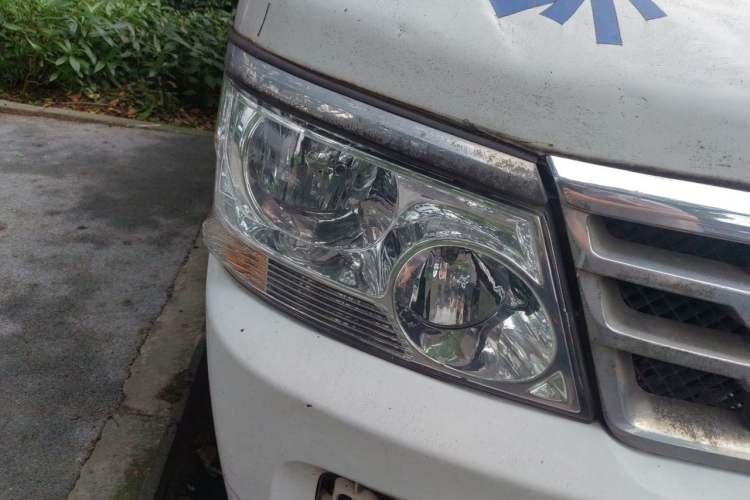 Used Jinbei Hiace 2011 2.0L Sixth-Generation Classic Standard 4G20D4B Right Front Headlight