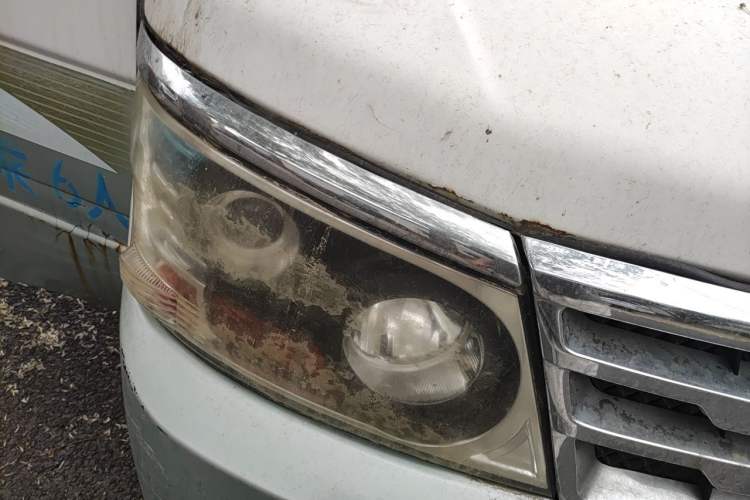 Used Jinbei Hiace 2011 2.0L Fifth-Generation Express Luxury V19 Right Front Headlight
