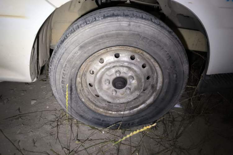 Used Jinbei Hiace 2011 2.0L 5th Generation Kuaiyunwang Standard Version 4G19 Right Front Wheel Hub