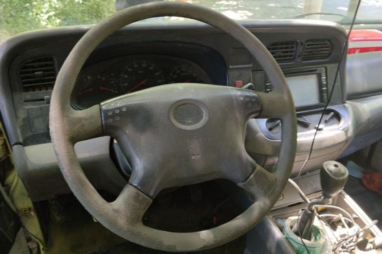Used Jinbei Hiace 2011 2.0L 5th Generation Kuaiyunwang Comfort Type K 4G19 Steering Wheel