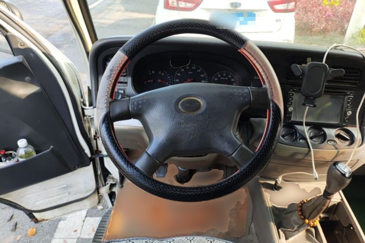 Used Jinbei Hiace 2011 2.0L 5th Generation Kuaiyunwang Standard Version 4G20B Steering Wheel
