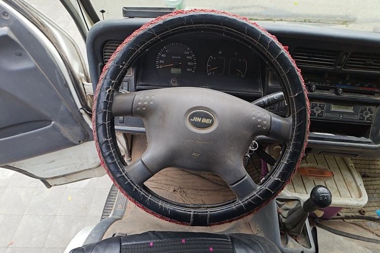 Used Jinbei Hiace 2011 2.0L 5th Generation Xiangyun Comfort Version 4G20D4B Steering Wheel