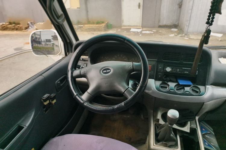 Used Jinbei Hiace 2011 2.0L Fifth-Generation Kuaiyunwang Standard Version 4G21B Steering Wheel