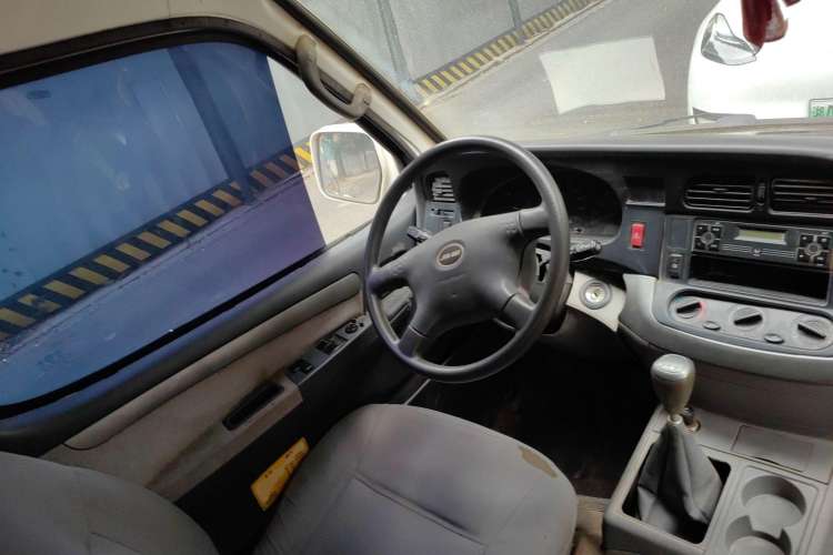 Used Jinbei Hiace 2011 2.0L Fifth-Generation Kuaiyunwang Comfort Type K 4G20B Steering Wheel