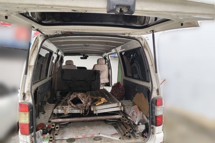 Used Jinbei Hiace 2011 2.0L 5th Generation Kuaiyunwang Standard Version 4G19 Trunk