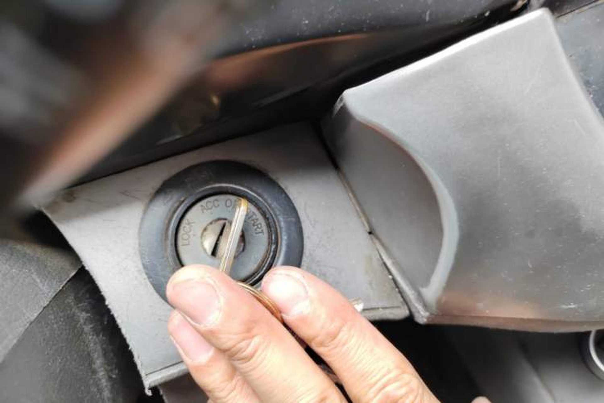 Used Jinbei Hiace 2011 2.0L 5th Generation Kuaiyunwang Comfort Z-Type 4G19 Vehicle Key