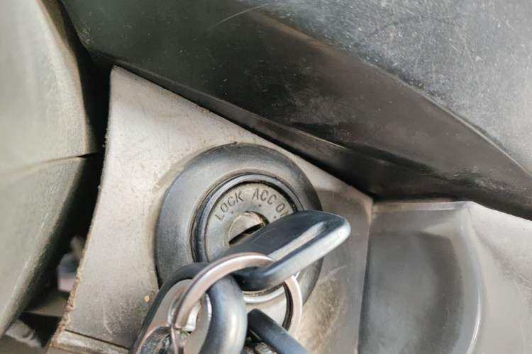 Used Jinbei Hiace 2011 2.0L 5th Generation Kuaiyunwang Standard Version 4G20B Vehicle Key