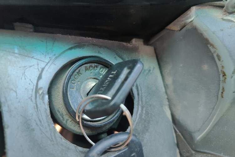 Used Jinbei Hiace 2011 2.0L 5th Generation Kuaiyunwang Comfort Type K 4G19 Vehicle Key