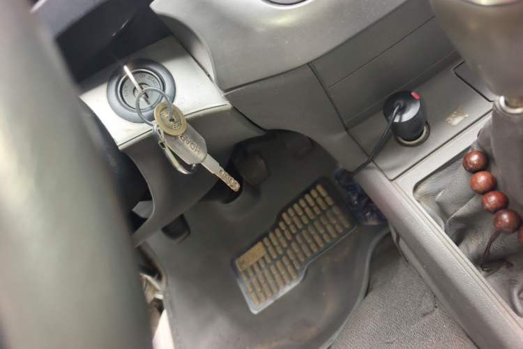 Used Jinbei Hiace 2011 2.0L 5th Generation Kuaiyunwang Luxury Edition 4G19 Vehicle Key