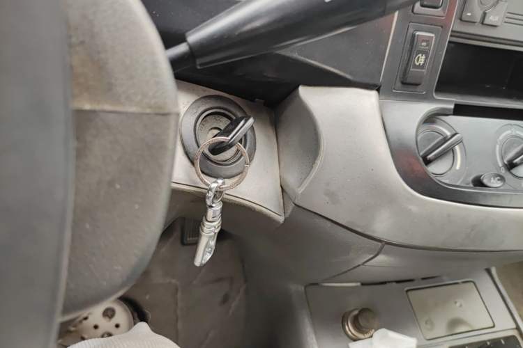 Used Jinbei Hiace 2011 2.0L Fifth-Generation Express Luxury V19 Vehicle Key