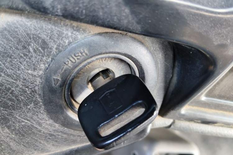 Used Jinbei Hiace 2011 2.0L Fifth-Generation Kuaiyun Classic V19 Vehicle Key