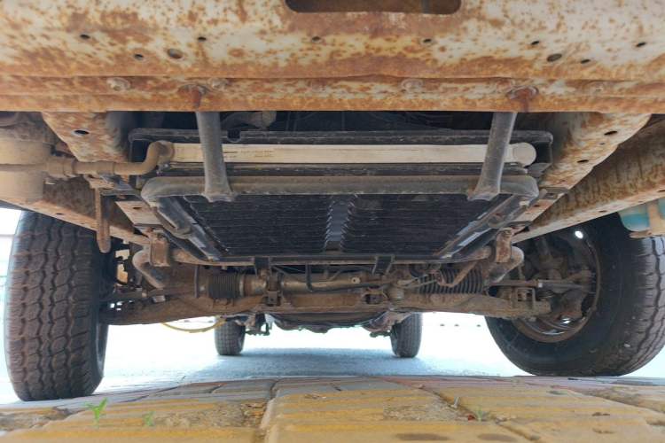 Used Jinbei Hiace 2011 2.0L Sixth-Generation Classic Standard 4G20D4B Chassis Front
