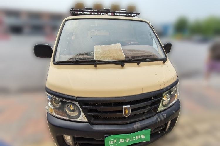 Used Jinbei Hiace 2011 2.0L Sixth-Generation Classic Standard 4G20D4B Front