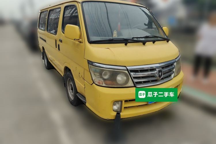 Used Jinbei Hiace 2011 2.0L 5th Generation Power King Comfort Version 4G20D4B Front Right 45 Deg