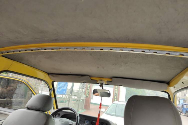 Used Jinbei Hiace 2011 2.0L 5th Generation Power King Comfort Version 4G20D4B Headliner
