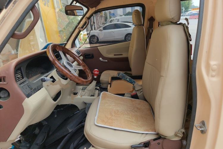 Used Jinbei Hiace 2011 2.0L Sixth-Generation Classic Standard 4G20D4B Left Front Seat