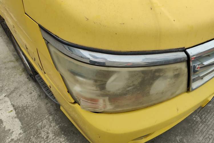 Used Jinbei Hiace 2011 2.0L 5th Generation Power King Comfort Version 4G20D4B Right Front Headlight