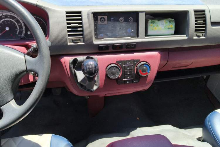 Used Jinbei Hiace 2012 2.4L Da Hai Shi W Standard Edition Audio And AC Panel