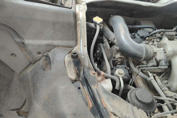 Used Jinbei Hiace  Engine Bay Right