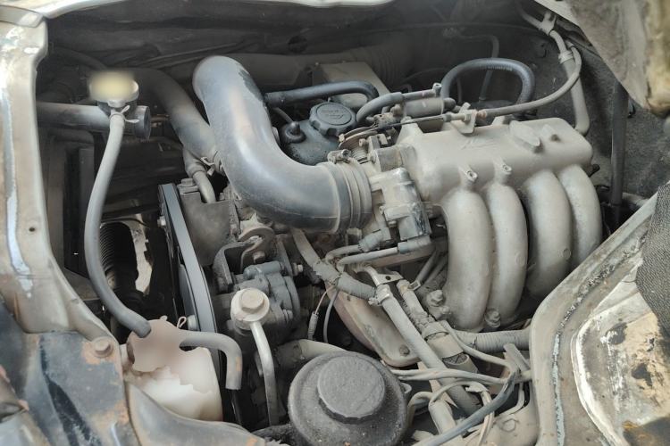 Used Jinbei Hiace  Engine Bay