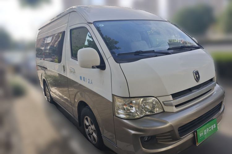 Used Jinbei Hiace 2012 2.4L Da Hai Shi W Luxury Edition Front Right 45 Deg
