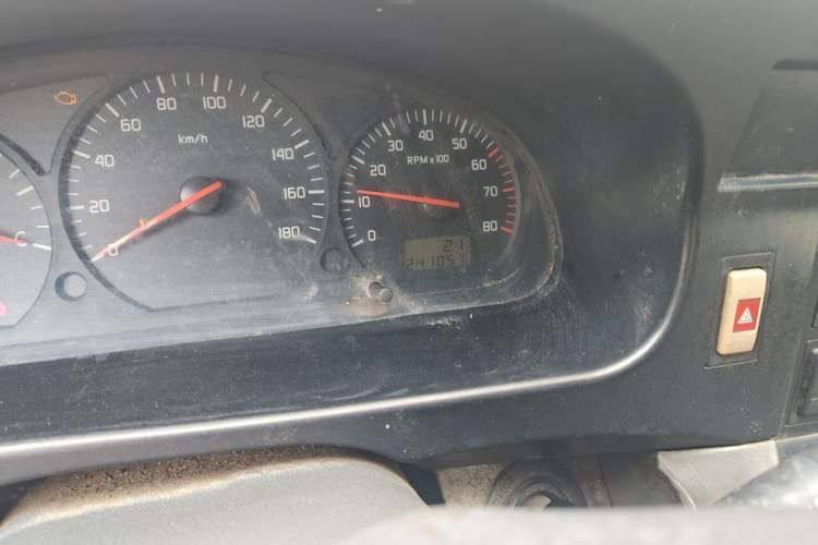 Used Jinbei Hiace  Odometer Close Up