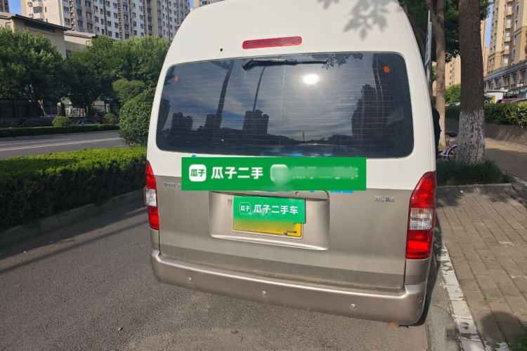 Used Jinbei Hiace 2012 2.4L Da Hai Shi W Luxury Edition Rear