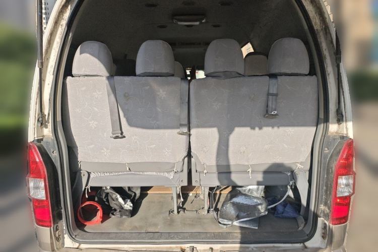 Used Jinbei Hiace 2012 2.4L Da Hai Shi W Luxury Edition Trunk