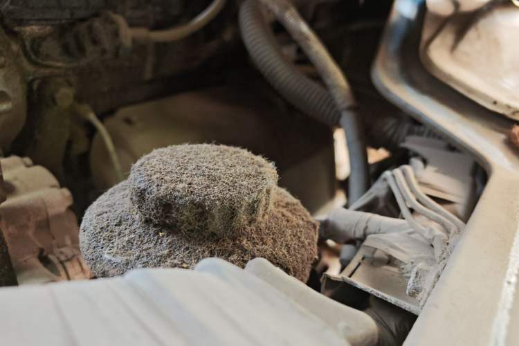 Used Jinbei Hiace  Engine Bay Left