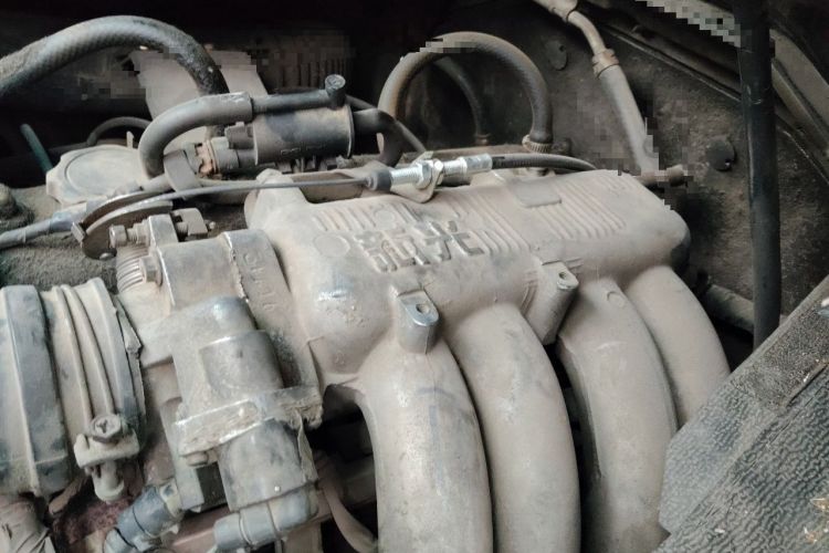 Used Jinbei Hiace  Engine Bay Left
