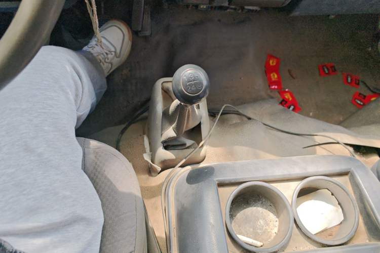 Used Jinbei Hiace  Gear Lever