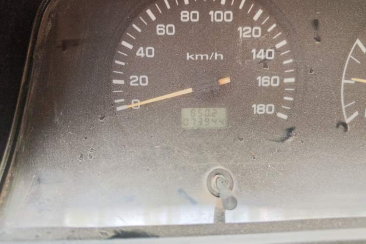 Used Jinbei Hiace  Odometer Close Up
