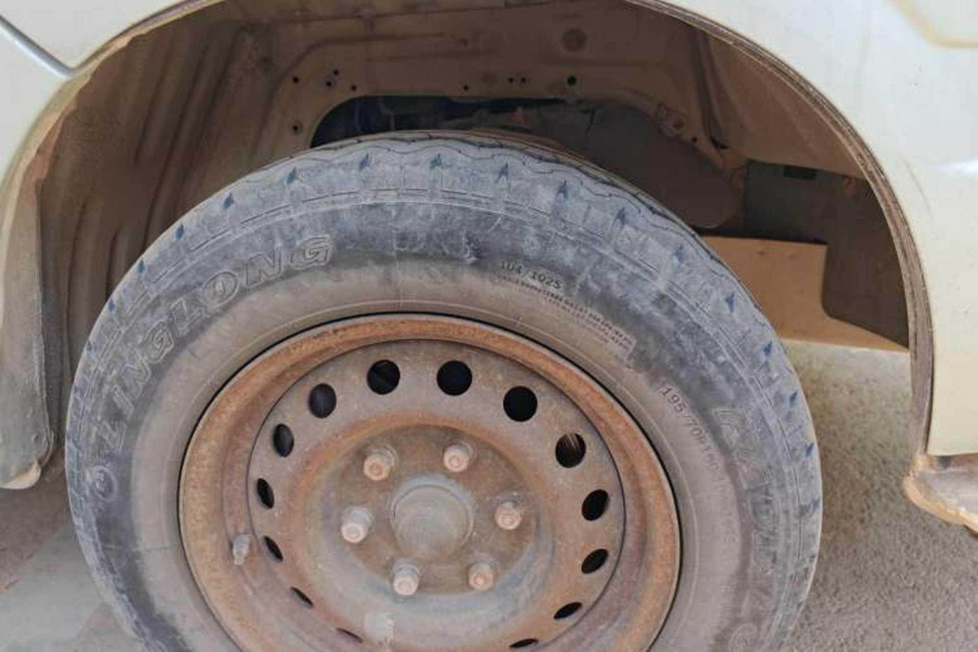 Used Jinbei Hiace  Right Front Wheel Hub