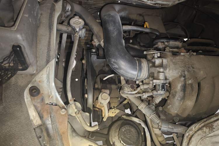 Used Jinbei Hiace  Engine Bay Right