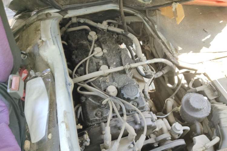 Used Jinbei Hiace  Engine Bay Right