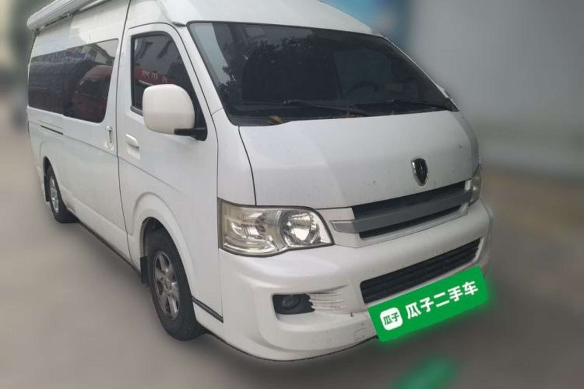 Used Jinbei Hiace  Front Right 45 Deg