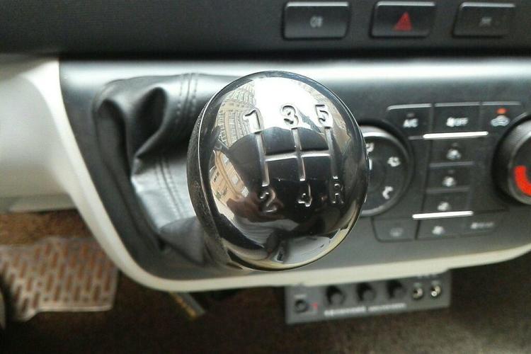 Used Jinbei Hiace 2013 2.5T Da Hai Shi W National Games Commemorative Luxury Edition Gear Lever