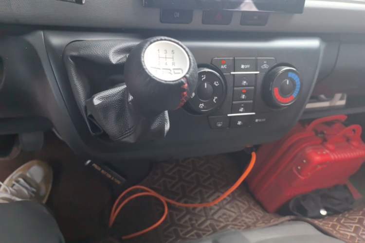 Used Jinbei Hiace  Gear Lever