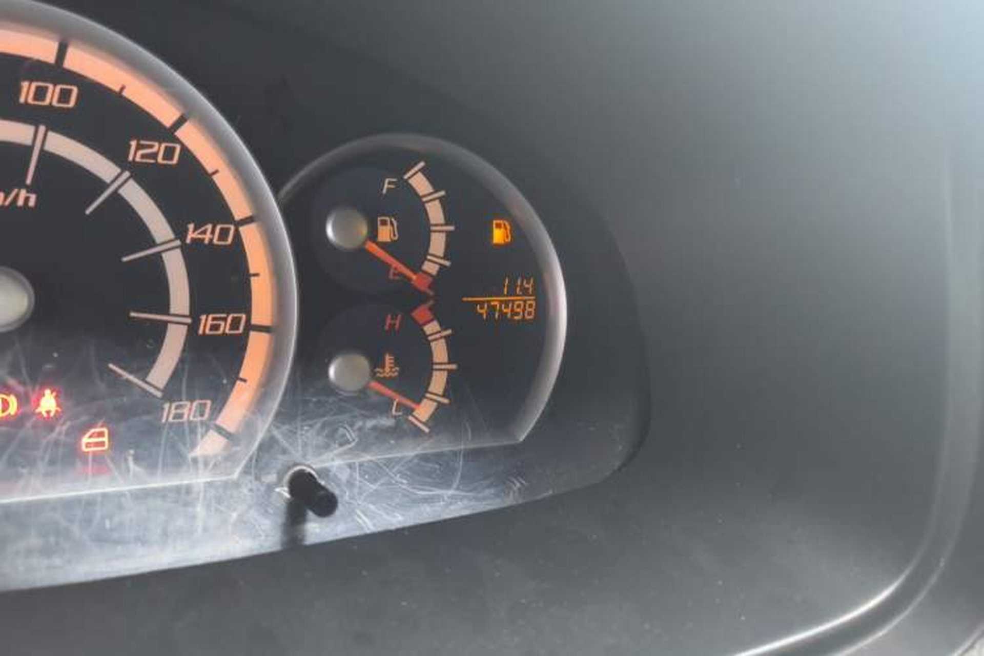 Used Jinbei Hiace  Odometer Close Up
