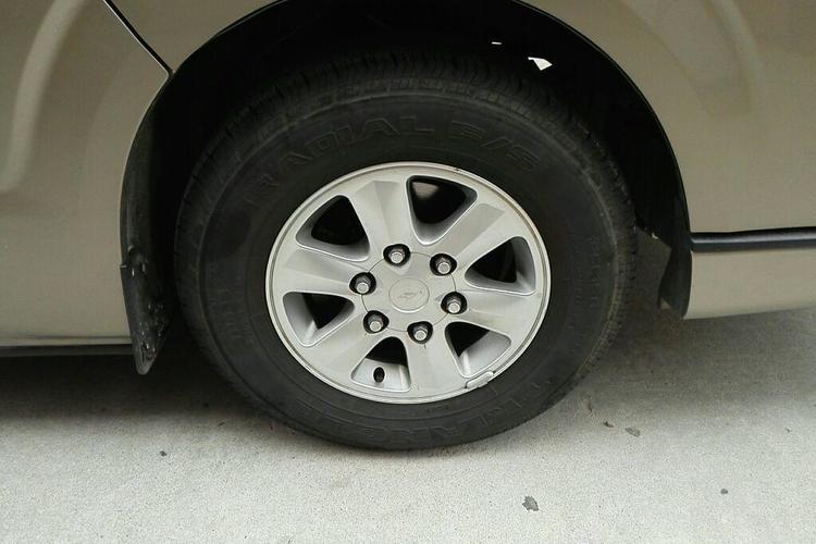 Used Jinbei Hiace 2013 2.5T Da Hai Shi W National Games Commemorative Luxury Edition Right Front Wheel Hub