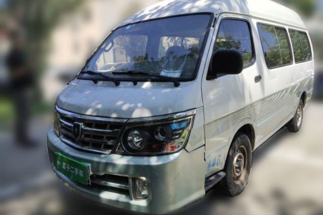 Used Jinbei Hiace 2013 model, six seats, manual transmission, 2.0-liter displacement