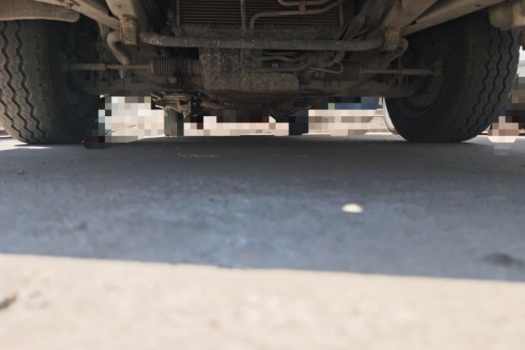Used Jinbei Hiace 2014 2.0L Fifth-Generation Xiangyun Comfort Type 1 4G20C Chassis Front