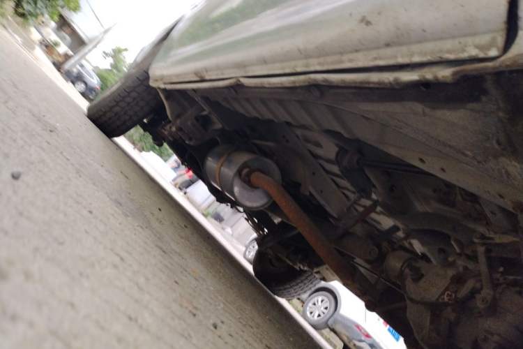 Used Jinbei Hiace 2014 2.0L 5th-Gen Power King Comfort Version V19 Chassis Front Right