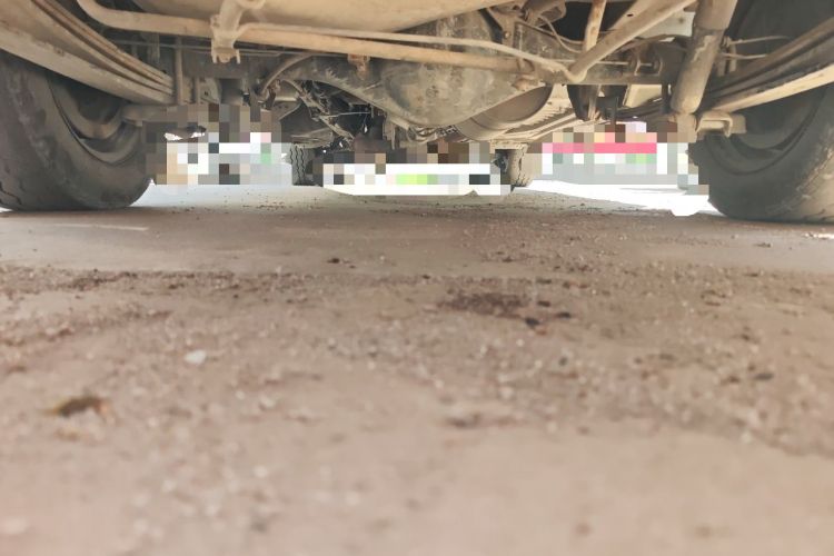 Used Jinbei Hiace 2014 2.0L Fifth-Generation Xiangyun Comfort Type 1 4G20C Chassis Rear